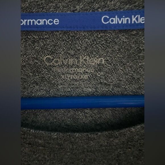 Calvin Klein Designer Top T-Shirt - Picture 2 of 3